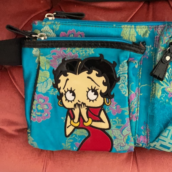Betty Boop Fanny Pack - Picture 3 of 4